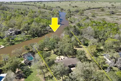 319 Buffalo Trail, Lake Jackson, TX 77566 - Photo 43