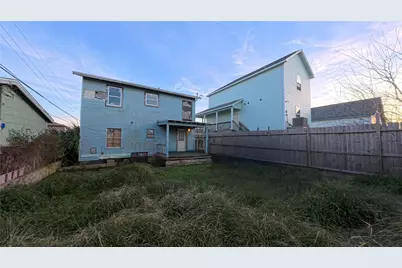 7002 Avenue Q 1/2, Galveston, TX 77551 - Photo 1