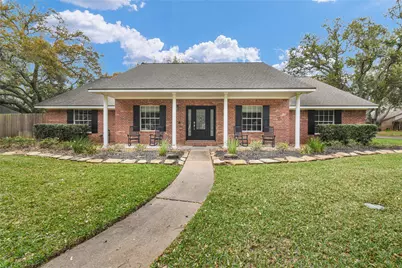 52 Dewberry Court, Lake Jackson, TX 77566 - Photo 3