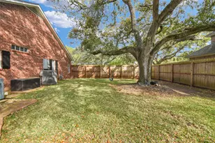 52 Dewberry Ct, Lake Jackson, TX 77566 - Photo 39