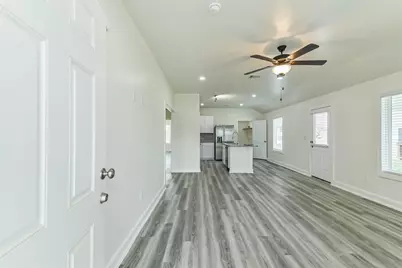 18433 Novarra Drive, Conroe, TX 77306 - Photo 5