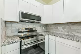 18433 Novarra Dr, Conroe, TX 77306 - Photo 13