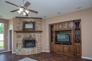 8207 Otter Creek Way, Missouri City, TX 77459 - Photo 11
