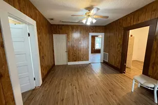 504 N Milam Ave, Richland, TX 76681 - Photo 5