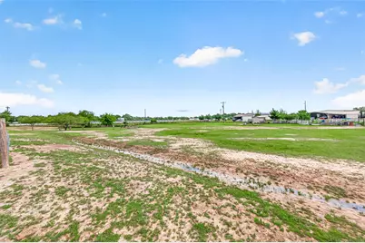 12893 Fm 1887 Road, Hempstead, TX 77445 - Photo 13