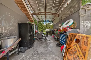 1316 N Main St, Highlands, TX 77562 - Photo 21