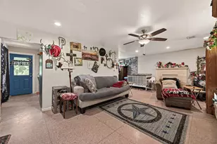 1316 N Main St, Highlands, TX 77562 - Photo 7