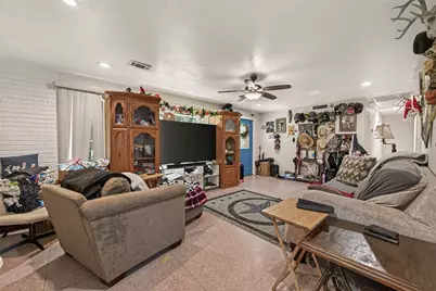 1316 N Main Street, Highlands, TX 77562 - Photo 5