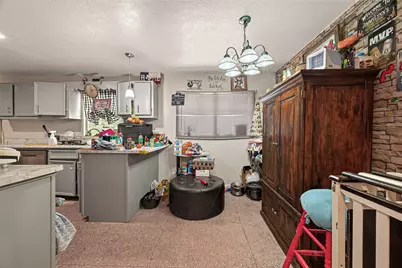 1316 N Main Street, Highlands, TX 77562 - Photo 9