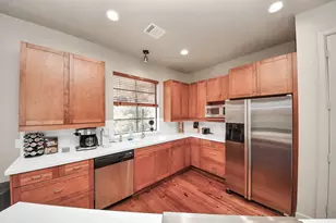 1000 Columbus St, Houston, TX 77019 - Photo 13