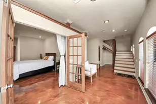 1000 Columbus St, Houston, TX 77019 - Photo 5