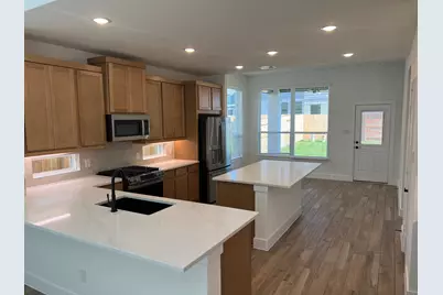 2331 Forest Flower, Tomball, TX 77375 - Photo 5