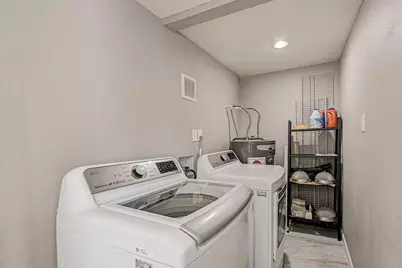 3906 Beggs Street, Houston, TX 77009 - Photo 25