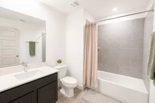 12732 Basinghall Ln, Houston, TX 77047 - Photo 7