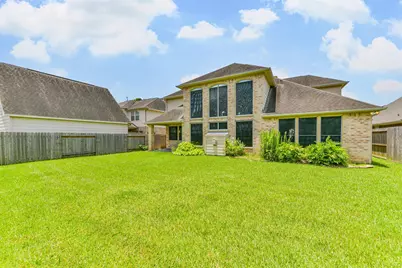 2422 Kinsdale Avenue, Dickinson, TX 77539 - Photo 39