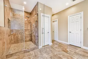 2422 Kinsdale Ave, Dickinson, TX 77539 - Photo 23