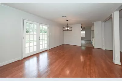 9535 Meadowbriar Lane, Houston, TX 77063 - Photo 7