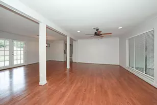 9535 Meadowbriar Ln, Houston, TX 77063 - Photo 5