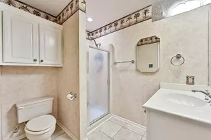 8111 Broadway St, Galveston, TX 77554 - Photo 35