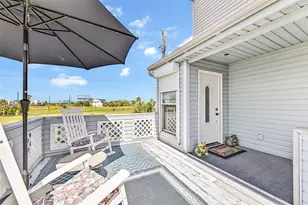 8111 Broadway St, Galveston, TX 77554 - Photo 11
