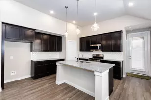 5063 Hazel Orch Dr, Houston, TX 77066 - Photo 9