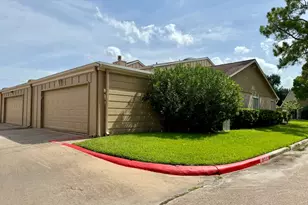 11633 Village Pl Dr, Houston, TX 77077 - Photo 25