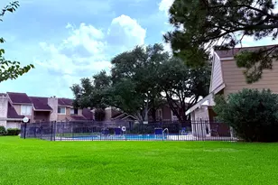 11633 Village Pl Dr, Houston, TX 77077 - Photo 27