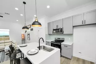 9303 Jutland Rd, Houston, TX 77033 - Photo 11