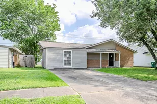 3705 Crawford Dr, Pasadena, TX 77503 - Photo 3