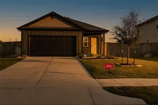 511 Louis Ln, Baytown, TX 77523 - Photo 3