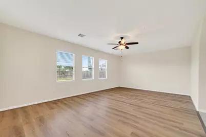 16119 Gavin Lane, Houston, TX 77049 - Photo 17