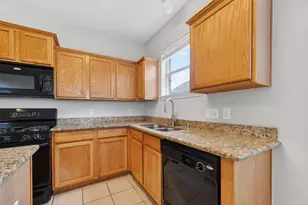 16119 Gavin Ln, Houston, TX 77049 - Photo 13