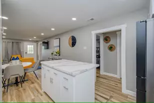 4802 Crane St, Hitchcock, TX 77563 - Photo 19