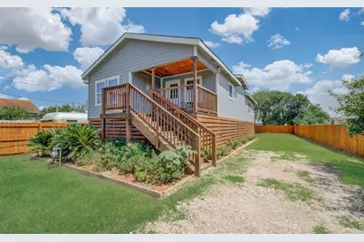 4802 Crane Street, Hitchcock, TX 77563 - Photo 1