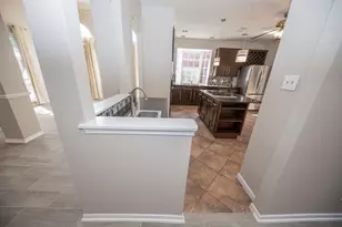 11527 Earley Forest Ln, Houston, TX 77043 - Photo 9