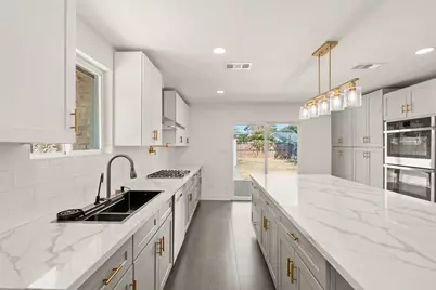 5902 Reamer Street, Houston, TX 77074 - Photo 9