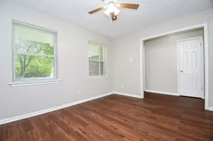922 Bacliff Dr, Bacliff, TX 77518 - Photo 9