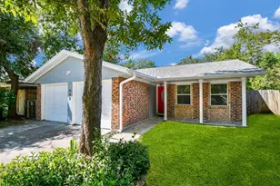 922 Bacliff Dr, Bacliff, TX 77518 - Photo 1