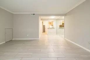 11609 Chimney Rock Rd, Houston, TX 77035 - Photo 5