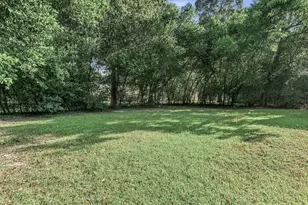 100 E Black Gum Ln, Village Mills, TX 77663 - Photo 23
