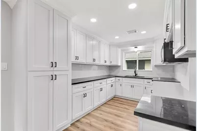 704 Teabury Avenue, Pasadena, TX 77503 - Photo 15