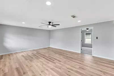 704 Teabury Avenue, Pasadena, TX 77503 - Photo 21