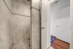5506 Cheshire Ln, Houston, TX 77092 - Photo 15