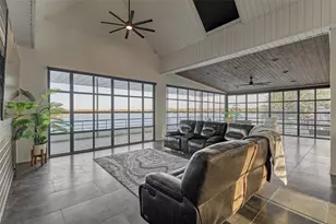 12870 Pelican Island Dr, Willis, TX 77318 - Photo 33