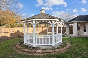 15902 Emerald Briar Ln, Houston, TX 77084 - Photo 45