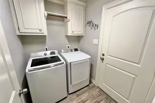 108 Audubon Woods Dr, Richwood, TX 77531 - Photo 3