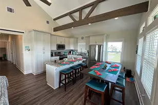 911 S Tinkle Ln, Crystal Beach, TX 77650 - Photo 27