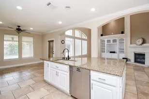 7606 Westmoreland Dr, Sugar Land, TX 77479 - Photo 17