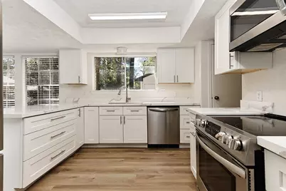 35 Berryfrost Lane, The Woodlands, TX 77380 - Photo 7