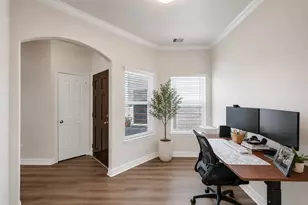 5204 Caldera Ct, Houston, TX 77066 - Photo 9